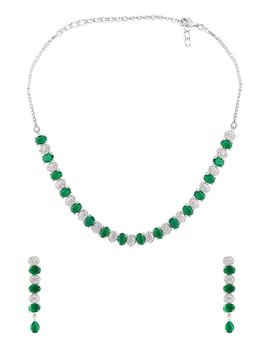 NatureÕs Green Stone Necklace - Gracefully Arranged in a Delicate Foliage Design