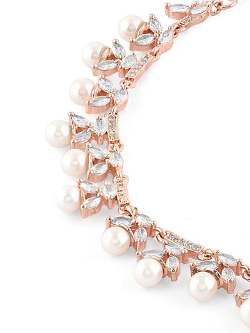 Pearl Bloom Choker Set - Where Elegance Meets Everyday Sparkle